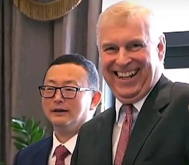 在特工们“开始担心”之后,安德鲁王子成为了“军情六处秘密文件的中心”。